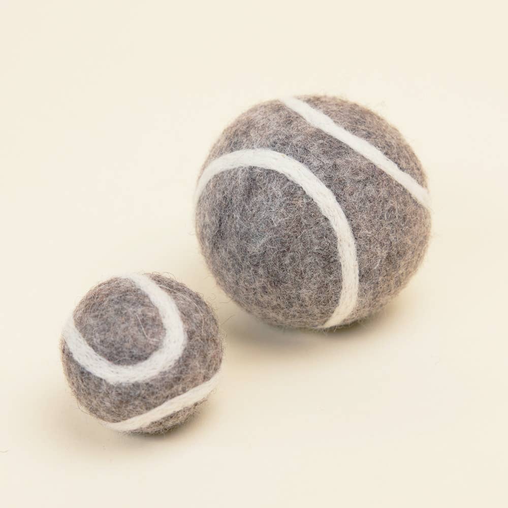 KITTY TENNIS BALLS