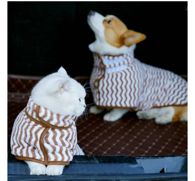 Ozzie - Dog Drying Bathrobe Stripe Print